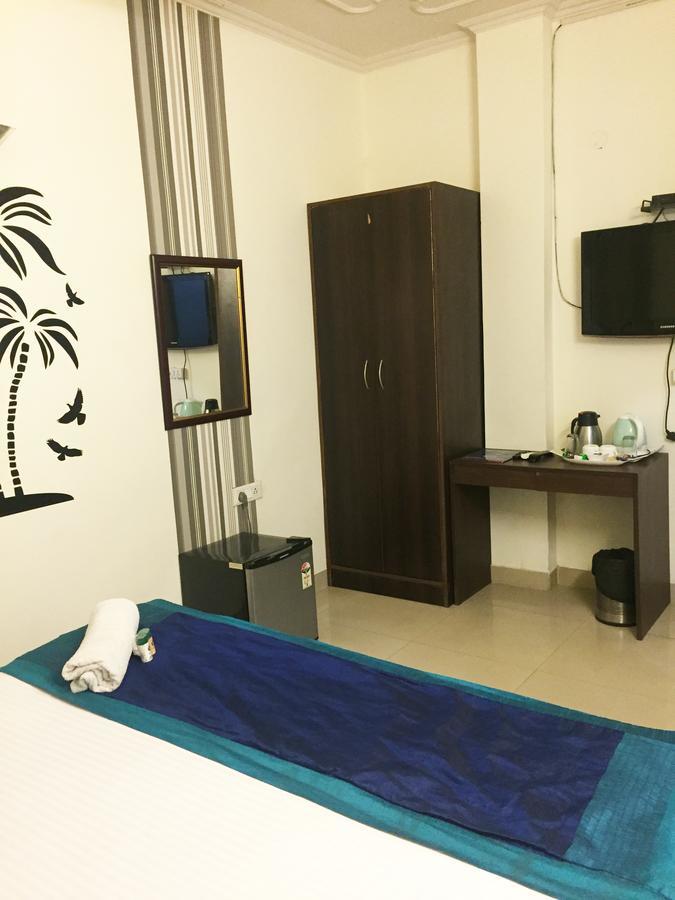 Anantkoti Hotel Нью-Дели Экстерьер фото