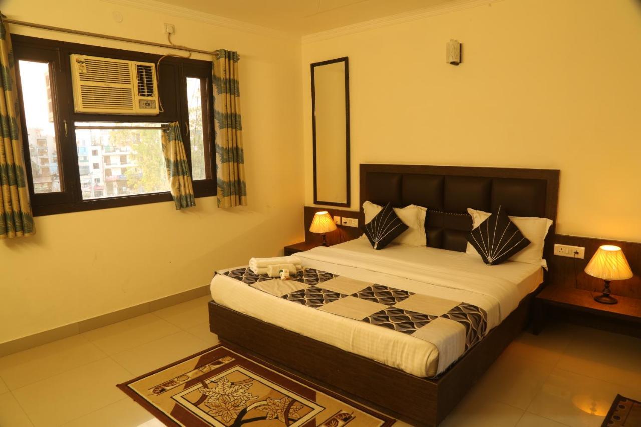 Anantkoti Hotel Нью-Дели Экстерьер фото